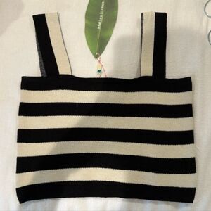 NWOT Farm Rio Square Neck top, Size M